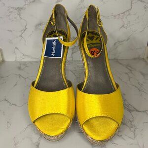 Fergalicious by Fergie Mustard Espadrille Size 9 1/2